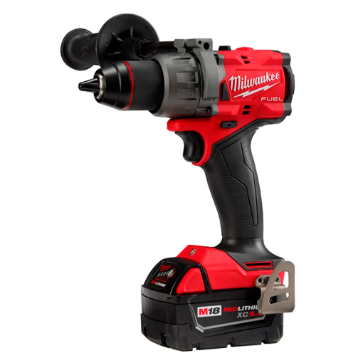 תמונה של סט מקדחה רוטטת Milwaukee M18 FUEL דור 4 – עוצמה בלתי מתפשרת עם סוללת 5Ah ומטען